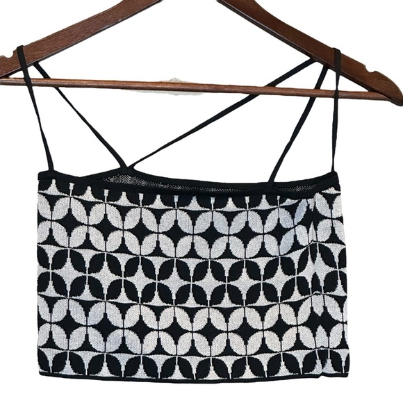 ZARA Geometric Jacquard Knit Black White Crop Top Size Small 1822 048 064 - Picture 5 of 8